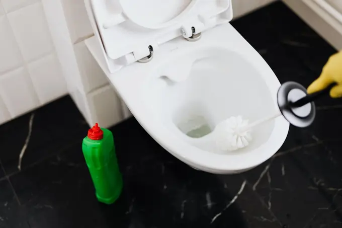 Cleaning Up After a Toilet Overflow